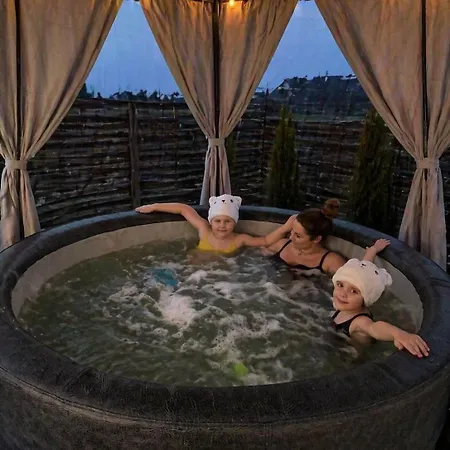 Polanki 17 Z Jacuzzi Ogrodowym Na Wylacznosc I Wspolnym Basenem منزل للإقامة *