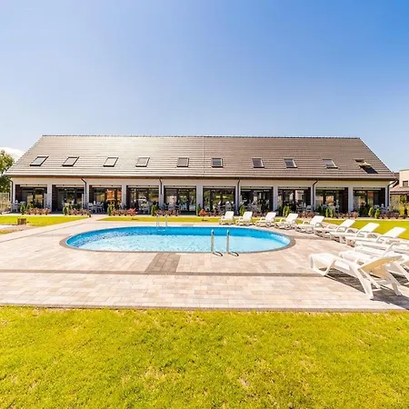 Polanki 17 Z Jacuzzi Ogrodowym Na Wylacznosc I Wspolnym Basenem *