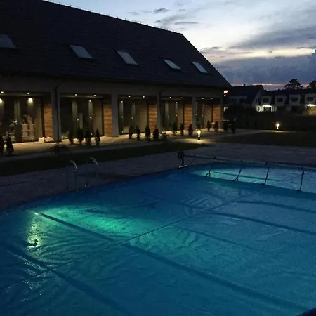 Apartament Polanki 17 Z Jacuzzi Ogrodowym Na Wylacznosc I Wspolnym Basenem Alloggio in famiglia